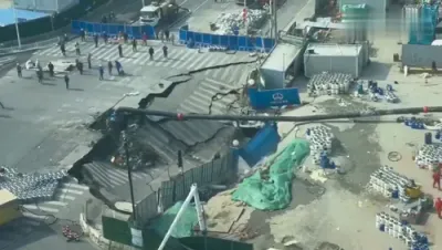 Roadway Vanishes in China After a Sudden Massive Sinkhole.