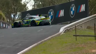 DRAMATIC CRASH: Porsche and Mercedes Collide at High-Speed Race.