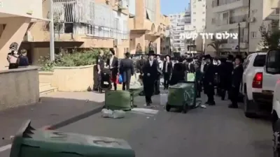 Moments Before Ultra-Orthodox Protesters Trap IDF Policewomen in Bnei Brak.