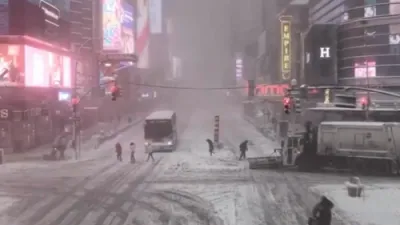 WATCH: New York City Hit by Snowstorm.