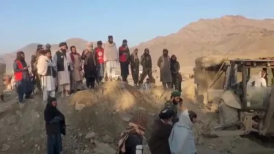 Pakistan Launches Border Airstrikes on Militant Targets in Afghanistan.