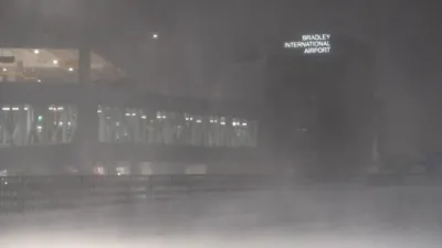 Connecticut Airport Runs 24/7 Snow Removal.