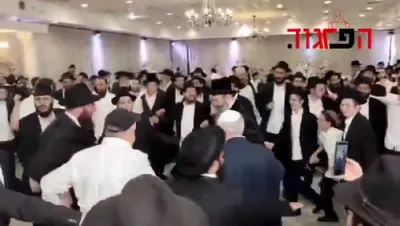 The Sadigura Yerushalayim Rebbe Shlit"a Dancing Didan Notzach