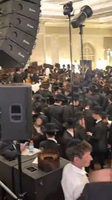 Wedding of the Daughter of Naggid R' Lipa Friedman Shlit"a, Attended by Admorim and Rabbonim Shlit"a