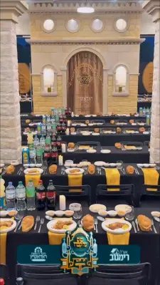 Historic 'Limud Shas Al Kivro' in Radoshitz; Siyum HaShas and Hilula Seudos on Chai Sivan held in the magnificent Landau Building