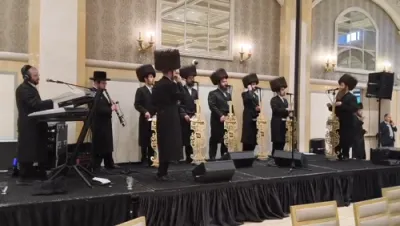 New Rising Chassidic Star R' Meir Silber, a Vizhnitz Musician