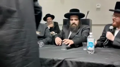 Sharp Questions from Arizona Residents at Panel with Satmar Arizona Group in Casa Grande