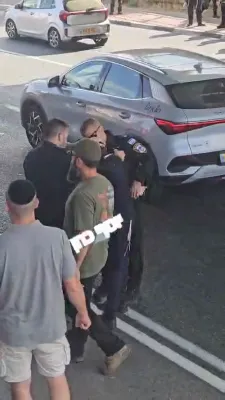 Videos of Zionist Police Abusing a Bochur at a Protest