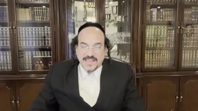 A Wonderful Story: The Wisdom of On ben Pelet's Wife &ndash; The Power of a Good Word: Educating with Wisdom and Patience. By Rabbi Eliyahu Schwartz at Dirshu Amud HaYomi, Maseches Yoma 26b