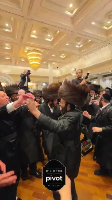 Lively Wedding at R' Shloimi Steinmetz's Home