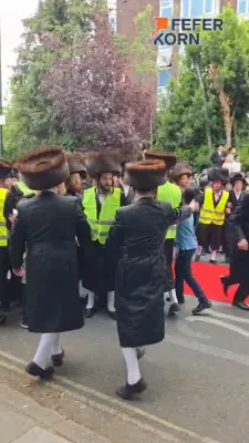 Videos from the Hachnosas Sefer Torah in Vizhnitz London