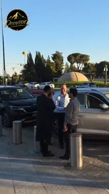 Viznitz Chassidim's Learning Protest in Front of Attorney General's Office in Jerusalem