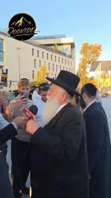Viznitz Chassidim's Learning Protest in Front of Attorney General's Office in Jerusalem