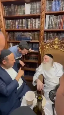 R' Louie Scheiner Visits Toras Chochom Rebbe Shlit"a.
