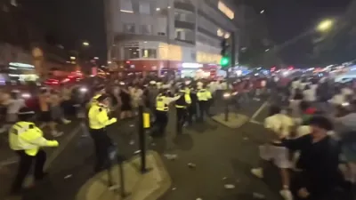 Shocking UK Failure: Met Police Forced to Retreat as Violent Muslim Mobs Take Over London Streets.