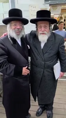 The Chatzatzker visits the Nikolsburger