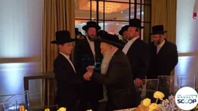 The Bar Mitzvah of the son of the well-known askan R' Yitzchok Lider Shlit"a, of the 'Vital One' company, took place in the grand ballroom of the Crowne Plaza hotel in Suffern. The entire simcha was produced by Shloime Hiller Productions.