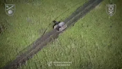 Ukrainian Robot Dodges Russian Drone in Nail-Biting Escape Caught on Camera.