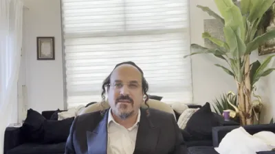 A beautiful story: 'Saved from the Nazis Y"S in the merit of Birchas Hamazon with kavana' - by Rabbi Eliyahu Schwartz at the Dirshu Amud Yomi shiur, Maseches Yoma Daf 48b