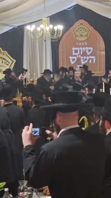 Full videos of the Sigeter Rav Shlit"a in Kerestir