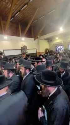 Full videos of the Sigeter Rav Shlit"a in Kerestir