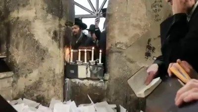 Full videos of the Sigeter Rav Shlit"a in Kerestir