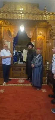 The Lelover Rebbe, Rav Yaakov Biederman Shlit"a, with Talmidim of Yeshivas Ahavas Dovid at the 'Birkas HaMelech' Maamad, Together with the Imam of Marrakesh Haj Abdallah and R' Makhlouf Ohayon.