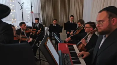 Chuppah: (Tfilas Chosson: Dudi Knopfler )Meilech Braunstein & Shea Berko & Chesky Levy Band