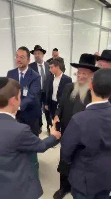 WATCH: Gedolei Yisroel Arrive in Panama as Keren Olam HaTorah Mission Continues