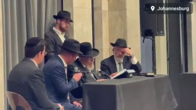 HaRav Yitzchok Ezrachi Arrives in South Africa for Week of Elul Chizuk