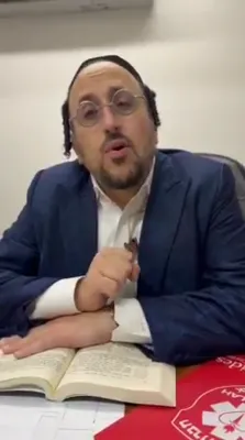 COMMUNITY OUTREACH: Lipa Schmeltzer Delays Album Release to Secure Rosh Hashanah Accommodations for Youth