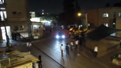 Street Rally in Bnei Brak Protests Court-Ordered Eviction of Yeshiva From Ponevezh Compound