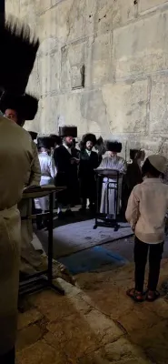 The Pinsk Karlin Rebbe Shlit"a in Chevron for Shabbos Shuva