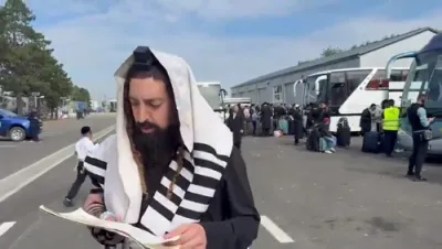 VIDEO: Uman Travelers Make Their Way Home Through European Border Crossings