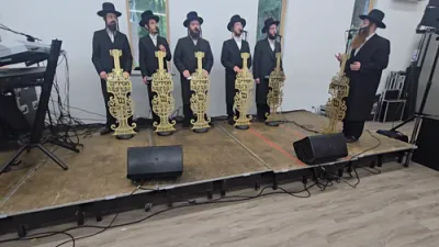 Siyum Hazman at Yeshiva Esek HaTorah