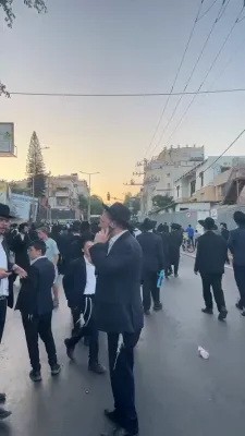 Police Use Batons Against Demonstrators During Yerushalayim Hafgana