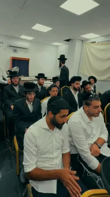 $500 Each: 96 Yeshiva Bochurim And Avreichim Receive Grants After Military Imprisonment
