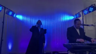 Sruly Green Singing Sruly Singer on the keys Shmily Berger fire 🔥