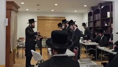 Assemblyman Rabbi Aharon Bentzion Wieder Urges Chassidic Bochurim to Register to Vote