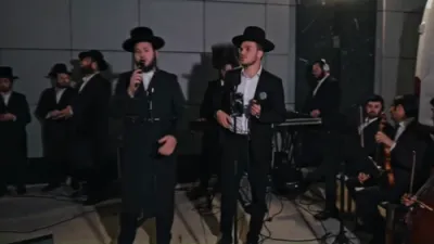 🔥HEARTWARMING Chuppa with Motty Ilowitz, Chaim Waldman, Yedidim Choir, and Moshe Stolzberg