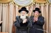 מעמד קביעת מזוזה פאר בית המדרש ויזניץ אין ירושלים בראשות כ"ק מרן אדמו"ר  מויזניץ שליט"א 