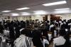 כ"ק אדמו"ר מסאטמאר שליט"א  בתפילת שחרית ולחיים מיט תלמידי ישיבה קטנה מעיין התורה ד'סאטמאר ב"פ