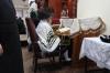 כ"ק אדמו"ר מסאטמאר שליט"א  בתפילת שחרית ולחיים מיט תלמידי ישיבה קטנה מעיין התורה ד'סאטמאר ב"פ