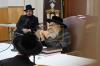 כ"ק אדמו"ר מסאטמאר שליט"א  בשיעור סוגיא פאר א קבוצה  תלמידי הישיבה ד'סאטמאר 
