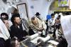 אידן זענען מתפלל ער"ח סיון מוקדם אין אתרא קדישא מירון 