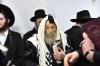 כ"ק אדמו"ר מפינסק קארלין שליט"א  ביי תפילת שחרית אין אתרא קדישא מירון 