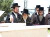 Main image for כ"ק אדמו"ר מוויזניץ שליט"א ביים ציון פון זקינו הרה"ק בעל אהבת ישראל מוויזניץ זי"ע ביומא דהילולא קדישא - בילדער א.ו