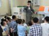 קינדער פון מוסדות סאטמאר אין בית שמש זענען געגאנגען לערנען איבער הפרשת חלה אין די "געשמאק בעקערי"