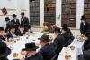 כ"ק אדמו"ר מקאסוב  שליט"א ביים טיש ר"ח תמוז