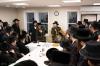 כ"ק אדמו"ר מסאטמאר שליט"א בקביעות מזוזה אין ביהמ"ד תפילה למשה - 16 עוו. ד'קהל יטב לב ד'סאטמאר ב"פ